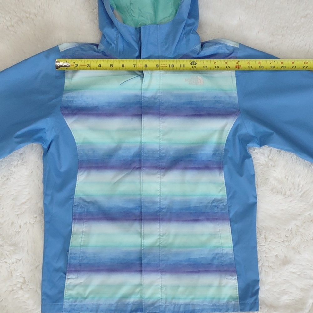 THE NORTH FACE Blue and Green Hooded Jacket - Picture 9 of 16
